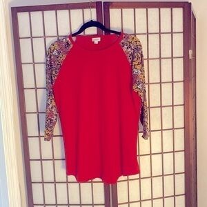 LuLaRoe, Randy T-shirt